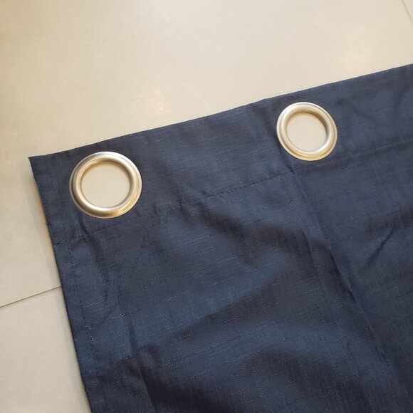 Blue blackout curtain panel 62 inches - Picture 3 of 4